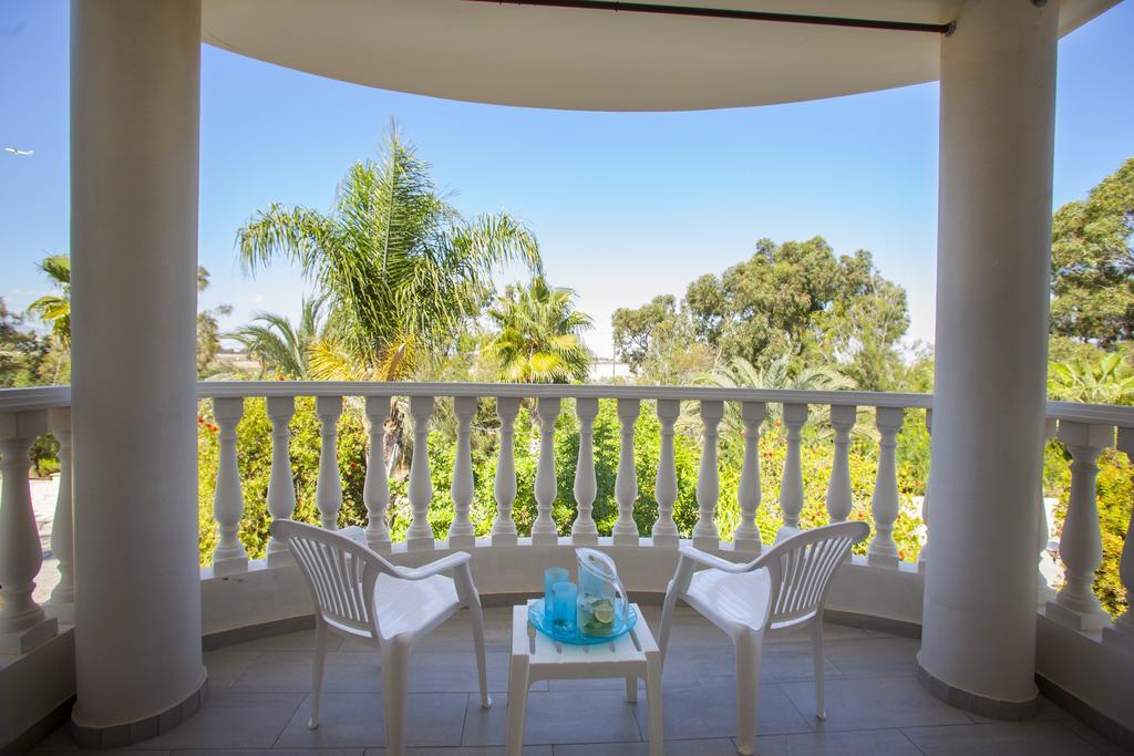 Meneou Beachfront Villa Sunset Perivolia Room photo