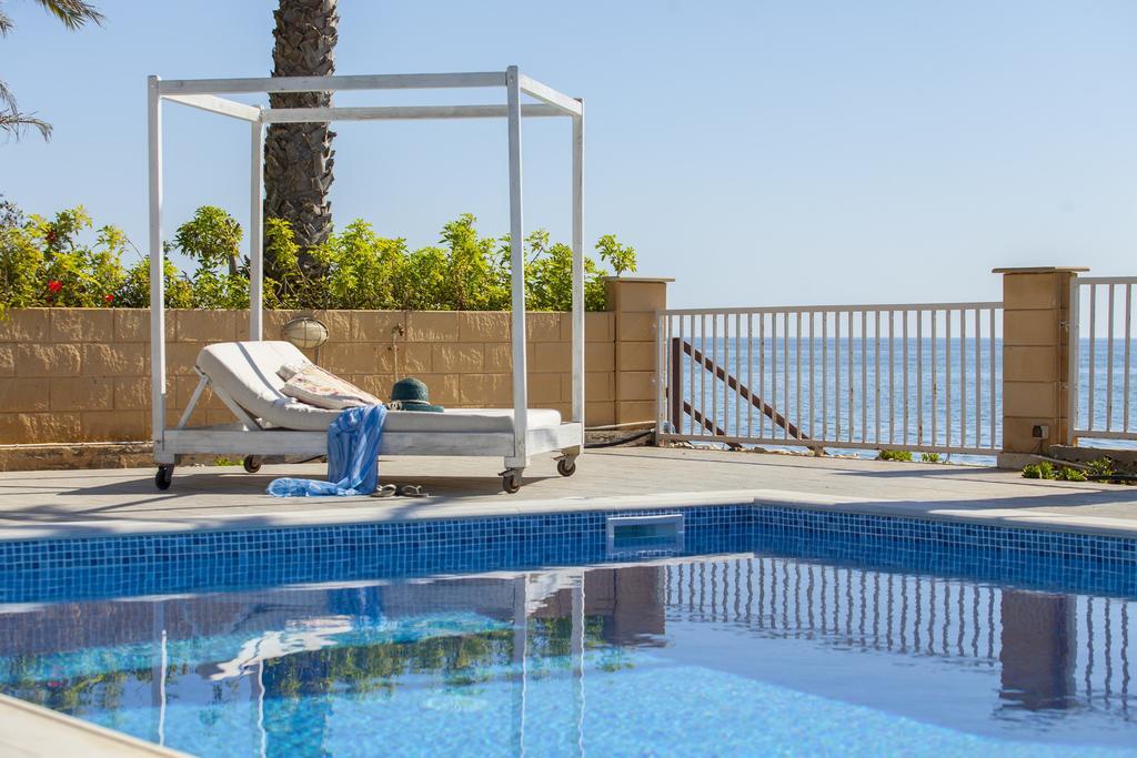 Meneou Beachfront Villa Sunset Perivolia Room photo